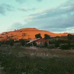 Agroturismo La Fuentona De Santillana *