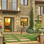 La Fuentona De Santillana Vispieres