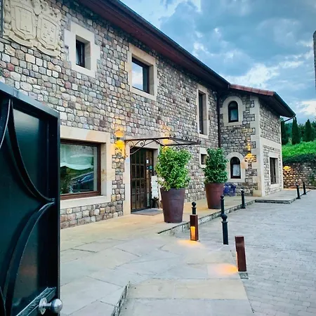 La Fuentona De Santillana Lantgård
