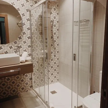 La Fuentona De Santillana *