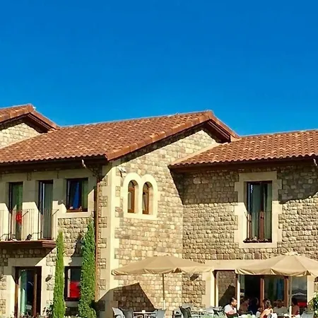 La Fuentona De Santillana Vispieres