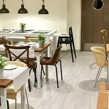 La Fuentona De Santillana Vispieres