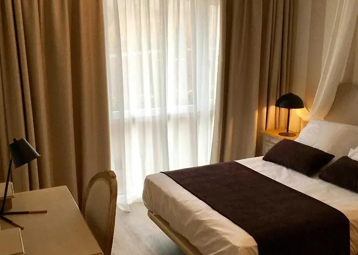 La Fuentona De Santillana