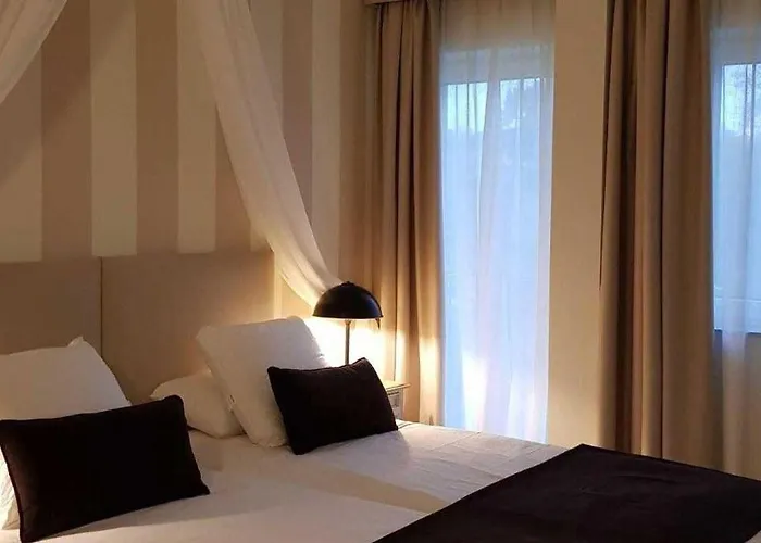 La Fuentona De Santillana Vispieres