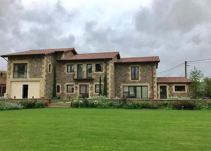 La Fuentona De Santillana * Vispieres