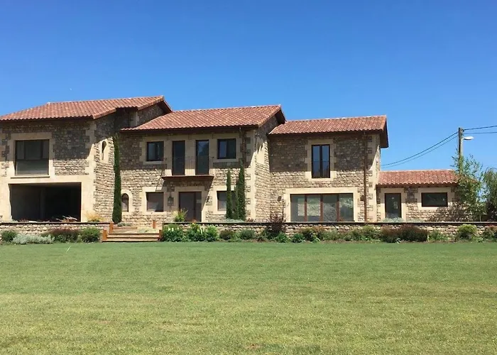 La Fuentona De Santillana Séjour à la ferme *