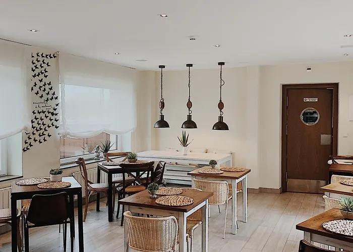 La Fuentona De Santillana