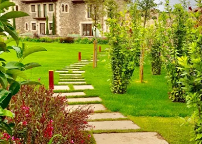 La Fuentona De Santillana