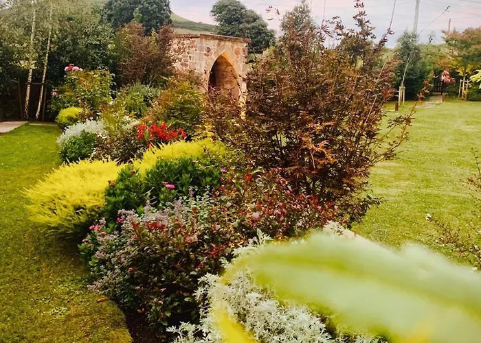 La Fuentona De Santillana