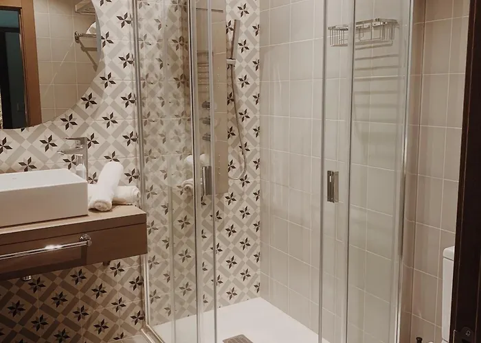 La Fuentona De Santillana *