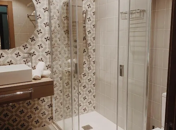 La Fuentona De Santillana * Vispieres