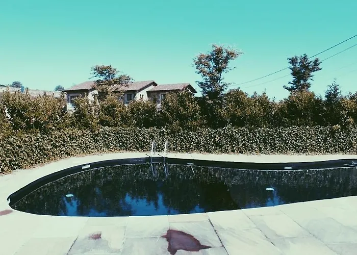 La Fuentona De Santillana * Vispieres