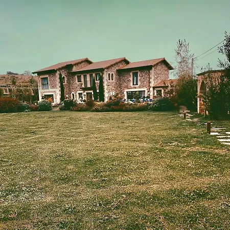 Vakantieboerderij La Fuentona De Santillana *