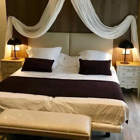 La Fuentona De Santillana * Vispieres