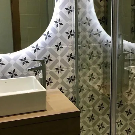 La Fuentona De Santillana * Vispieres