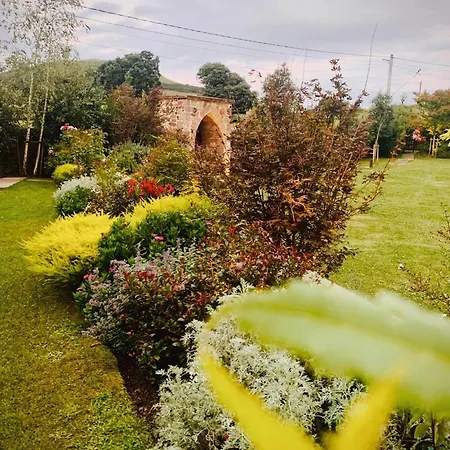 La Fuentona De Santillana